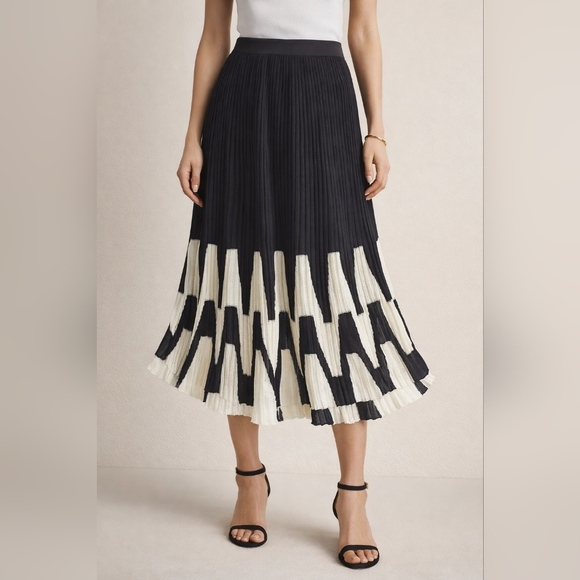 Missoni Dresses & Skirts - Missoni Black and White Pleated Midi Skirt